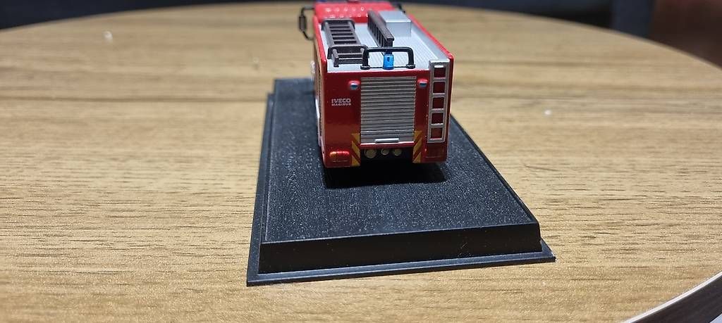 Modellini d'auto: Feuerwehr Iveco – Usato da Landquart venduto da Predi91 1