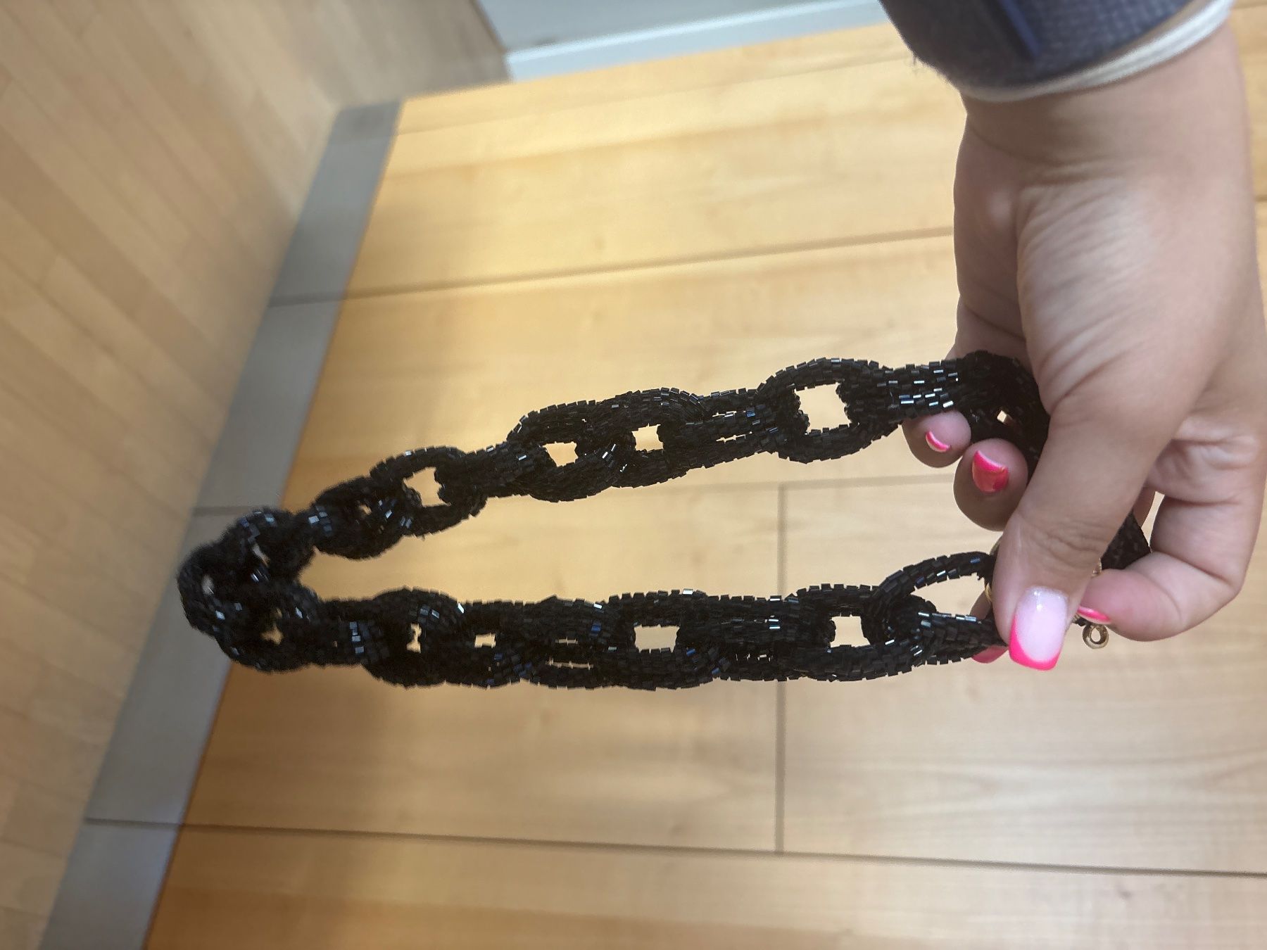 Ketten: Collier  noir avec pendentif floral – Gebraucht aus Puidoux von ray_2b5z 1
