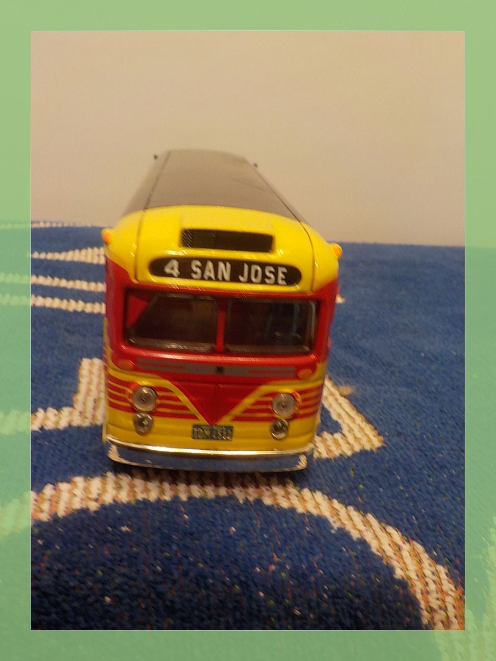 Corgi Toys Modellbausätze & Standmodelle: Modellbus Peerless Stages Inc. San Jose – Gebraucht aus Bülach von Freieck 1