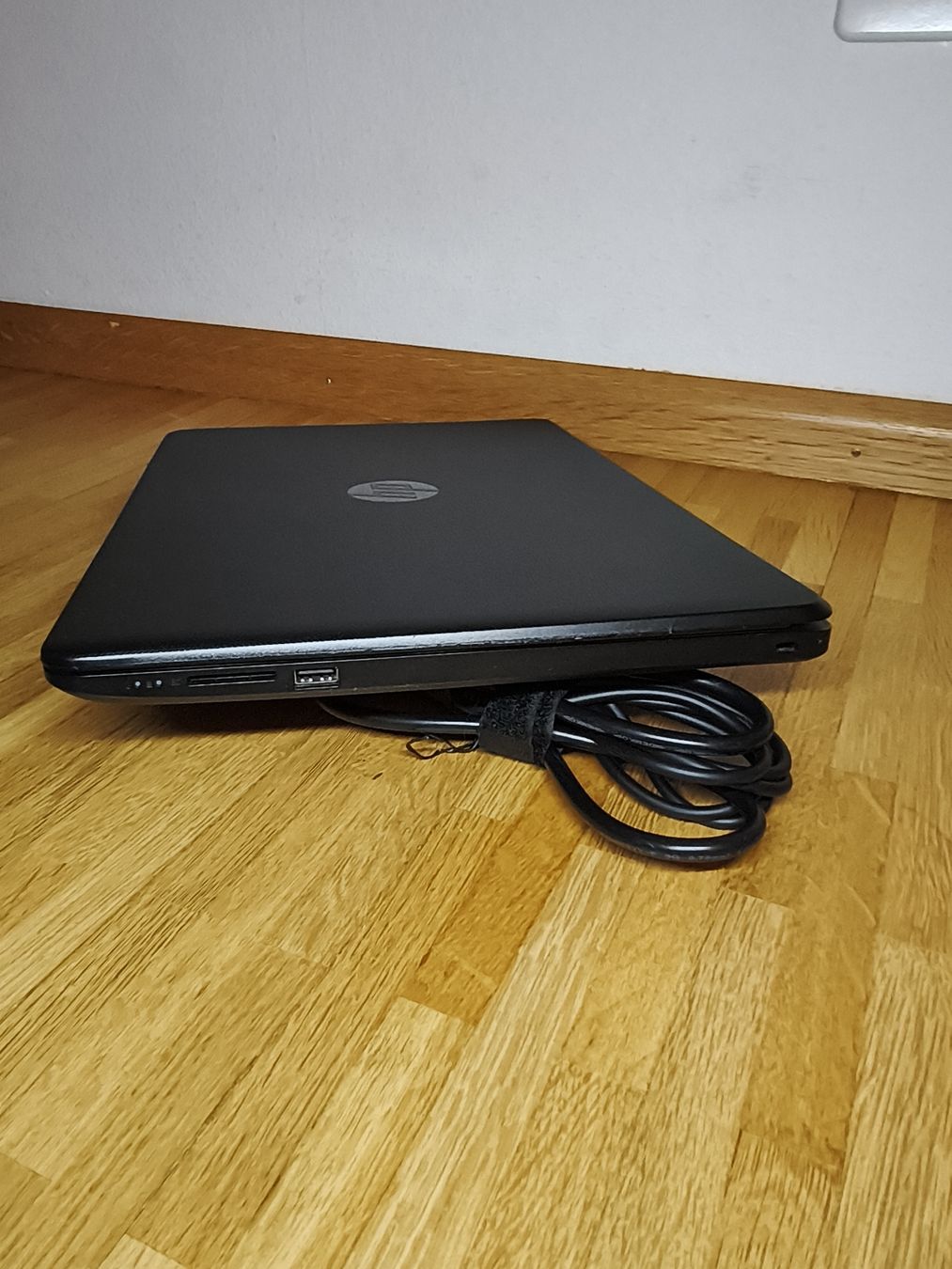 Notebook: HP 15.6" Laptop Schule Notebook Top Zustand – Usato da Basel venduto da mel_gh8b 4