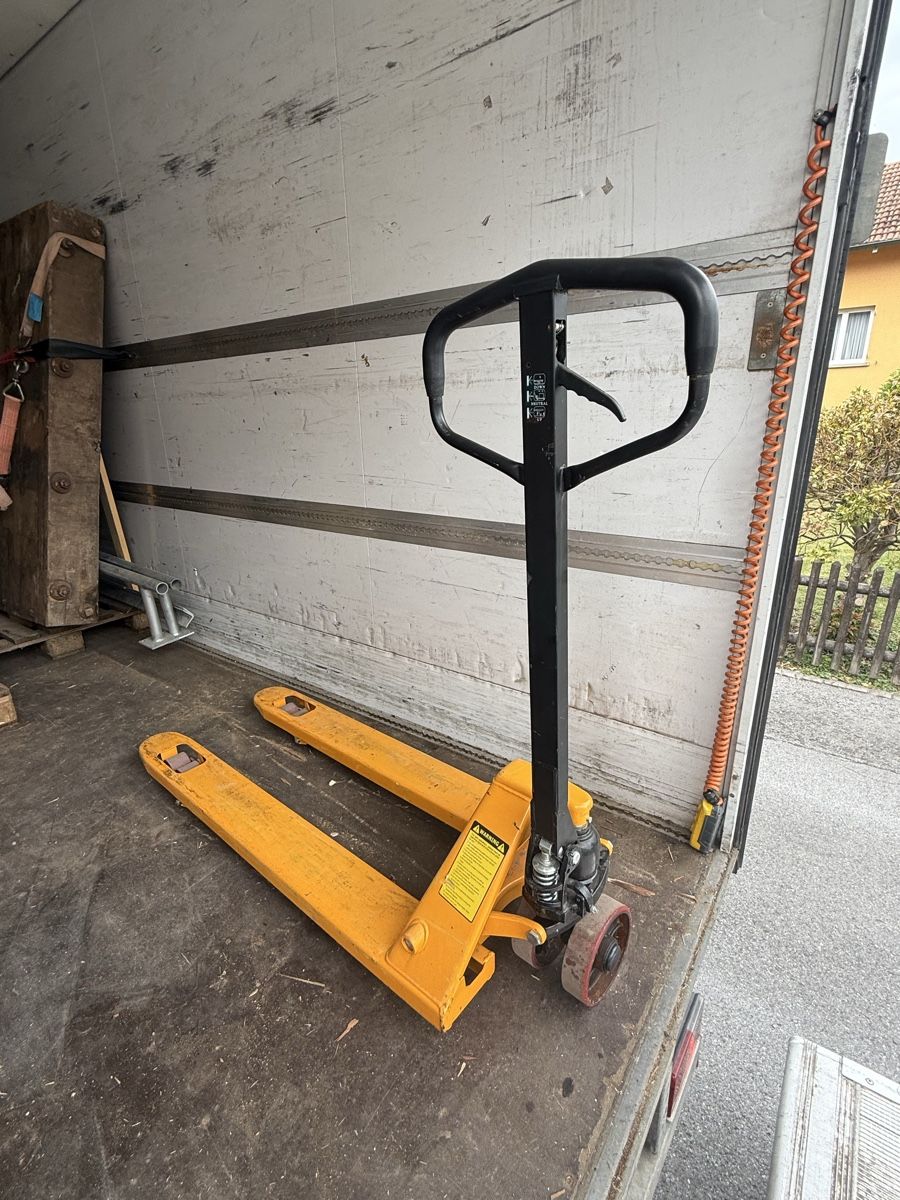 Carrelli elevatori e a forche: Hubwagen 2500kg – Difettoso da St. Margrethen SG venduto da hun_7kc9
