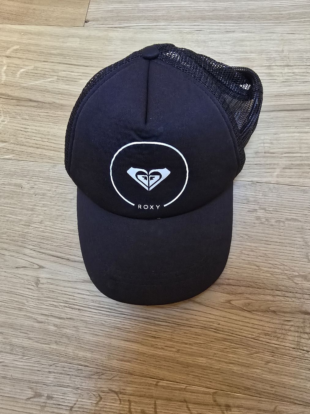 Roxy Hüte, Mützen & Caps: Casquette Roxy noire avec filet – Gebraucht aus Pringy von kat_t9c7