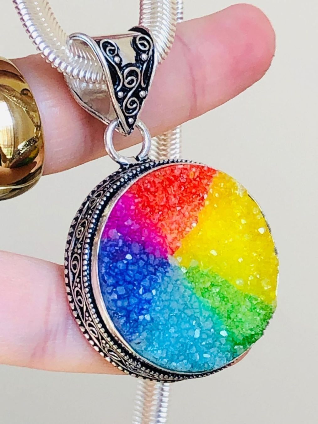 Catenine: DRUSY DRUZY ANTIQUE DESIGN PENDANT 2" COLLIER – Nuovo e nell'imballaggio originale da Genève venduto da AGBERG 1