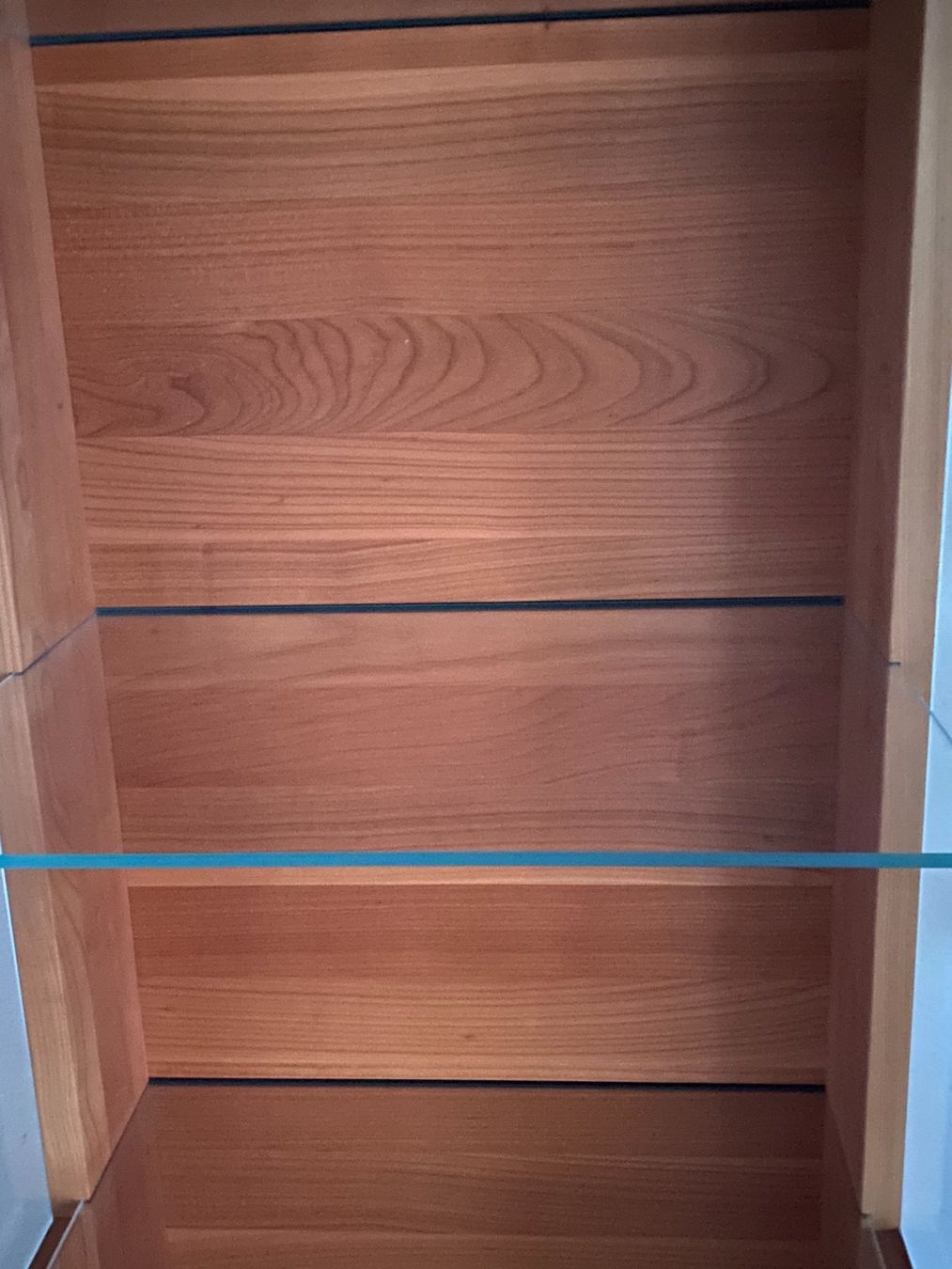 Vetrine: Neue Kirschbaum Vitrine Team7 mit Licht – Nuovo (secondo la descrizione) da Schaffhausen venduto da Krabbenburger31 5