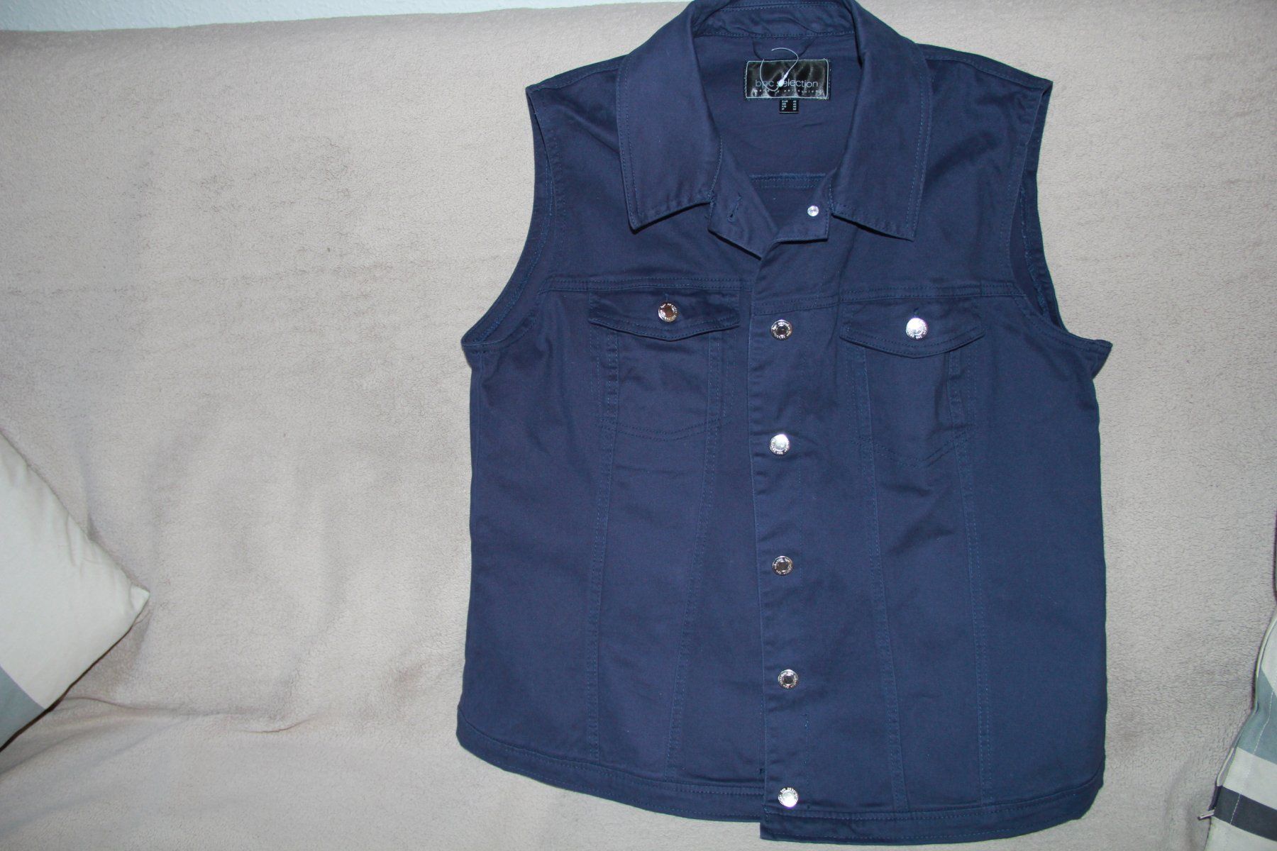 Gilets & Westen: Gilet sans manche bleu – Gebraucht aus satigny von cara68