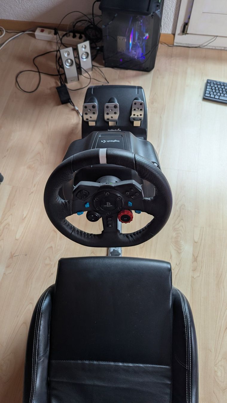 Playseat Stühle: Playseat mit Logitech G29 Driving Force Lenkrad & Pedale – Gebraucht aus Wila von Magico 2