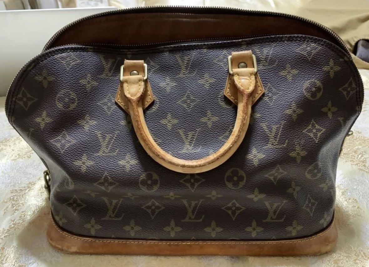 Louis Vuitton Borse da donna: The Architectural Icon: Louis Vuitton Alma PM – Usato da Zürich venduto da Curated.Chapters 1