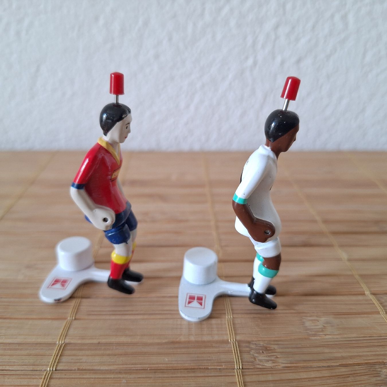 Statuette: 2 Tipp Kick Figuren – Usato da Winterthur venduto da Goldpipau 1