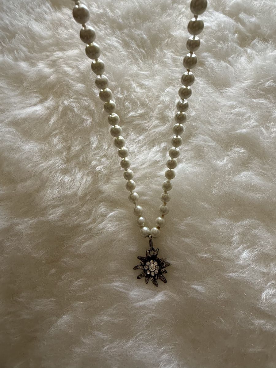 Catenine: Dirndl Kette / Perlenkette / Edelweiss – Usato da Olten venduto da ale_nb2x 6