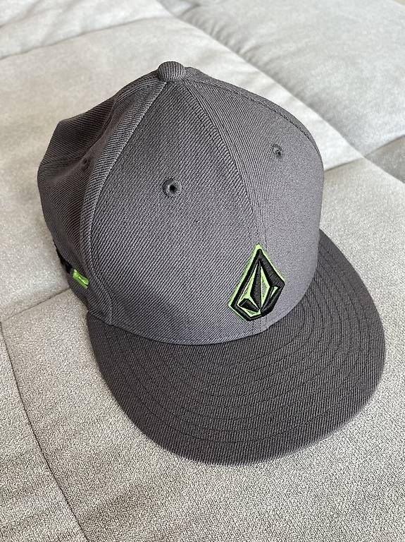 Copricapi, berretti & cappellini: New Era x Volcom 5950 Cap NEU – Usato da Schlieren venduto da loz_yx6h