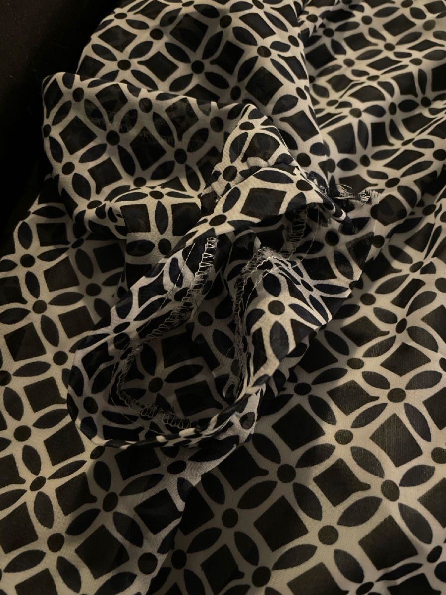 C&A Camicette: Clockhouse Bluse Gr. 44 schwarz weiss Muster luftig – Usato da Worben venduto da celine_1 1