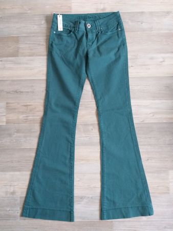 GUESS Jeans FLARE LEG CHARLIE taille / Grosse 28 neuf / neu