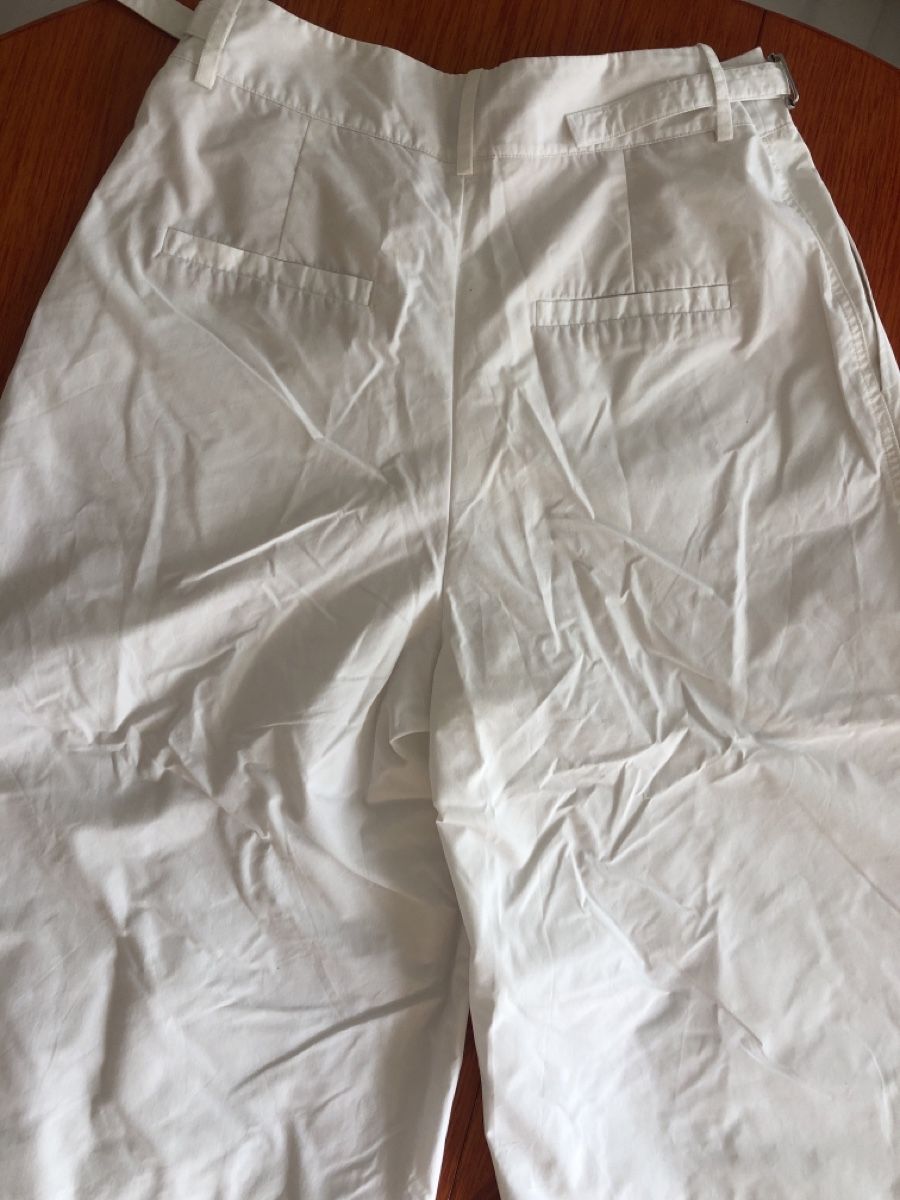 Stradivarius Pantalons: Pantalon blanc – Neuf (Voir description) à Etoy par lui_7mth 3