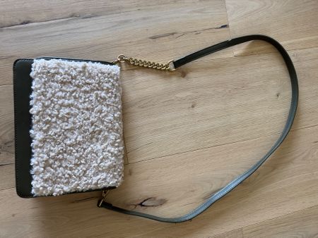 Olive Grüne Handtasche mit Teddyfell