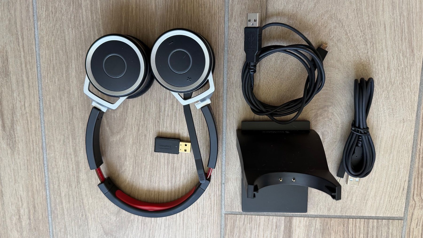 Cuffie: FreeVoice Space Stereo Headset mit Ladestation – Usato da Dietikon venduto da Sstufi 3