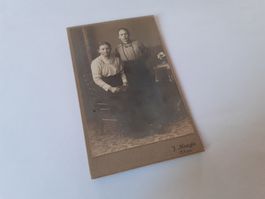 SCHWIIZER JUGEND DAZUMAL - ZWöI JUNGI FROUE - THUN