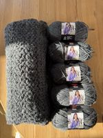 Red Heart Wolle „Lisa“ in anthrazit