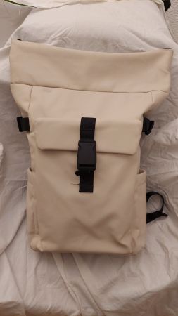 Zara Rucksack wasserabweisend in crème