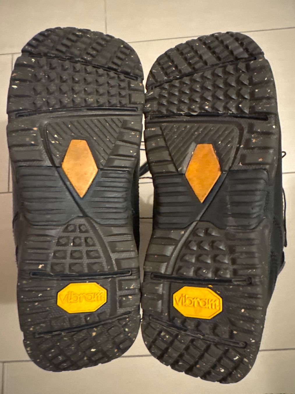 Snowboard Nitro Scarpe da uomo: Snowboard Schuhe, Boots Gr. 41, 1/3 von Nitro – Usato da Schliern b. Köniz venduto da amo_lln9 7