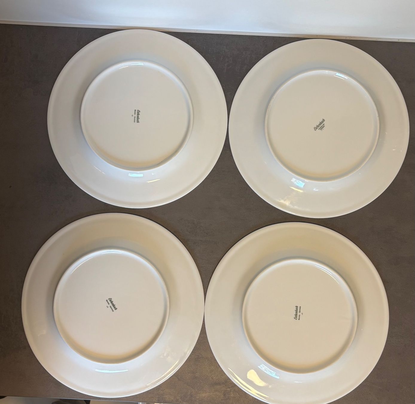 Eschenbach Set di piatti: Eschenbach Bavaria Germany White Dinner Set Plates and Cups – Usato da Rüschlikon venduto da ArnaudEichenberger 5