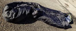 Top Schlafsack mit Militär-Regenüberzug