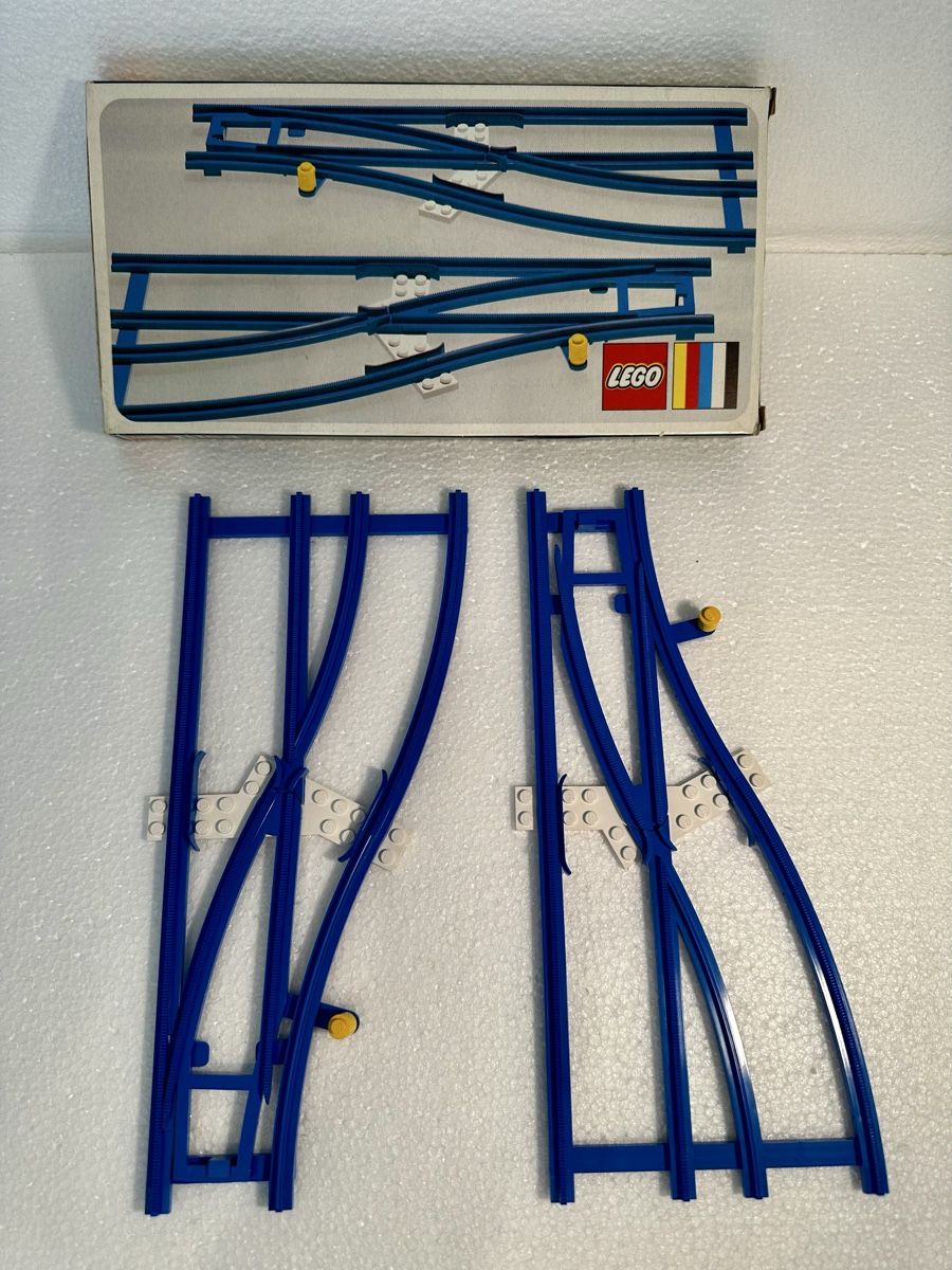 Lego Jouets: Lego Classic 154 switch track 1 left 1 right – Neuf avec emballage d'origine à Bellinzona par Alby_C. 2
