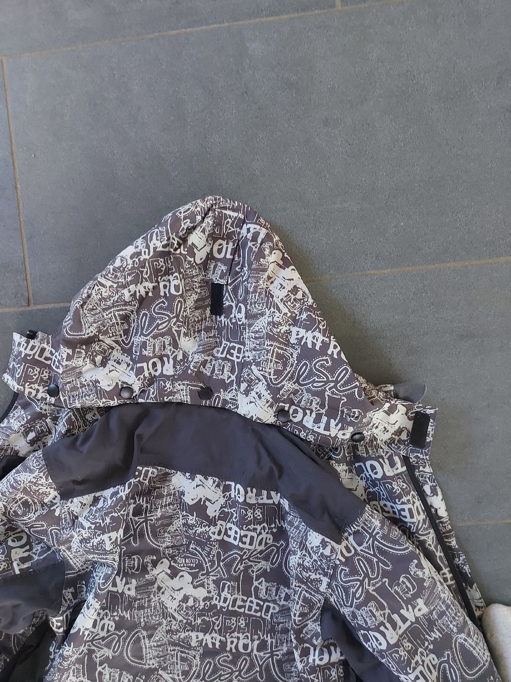 Giacche & Cappotti: Coole Übergangsjacke grau Gr 152 – Usato da Trimbach venduto da Shanja99 4