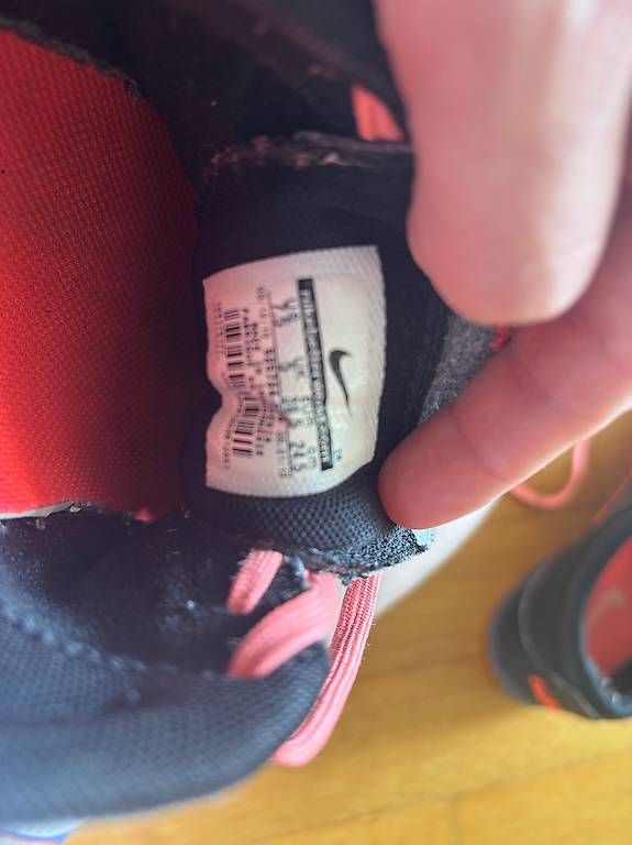Scarpe da donna: Turnschuhe Nike 38,5 – Usato da Oftringen venduto da violetta9 2
