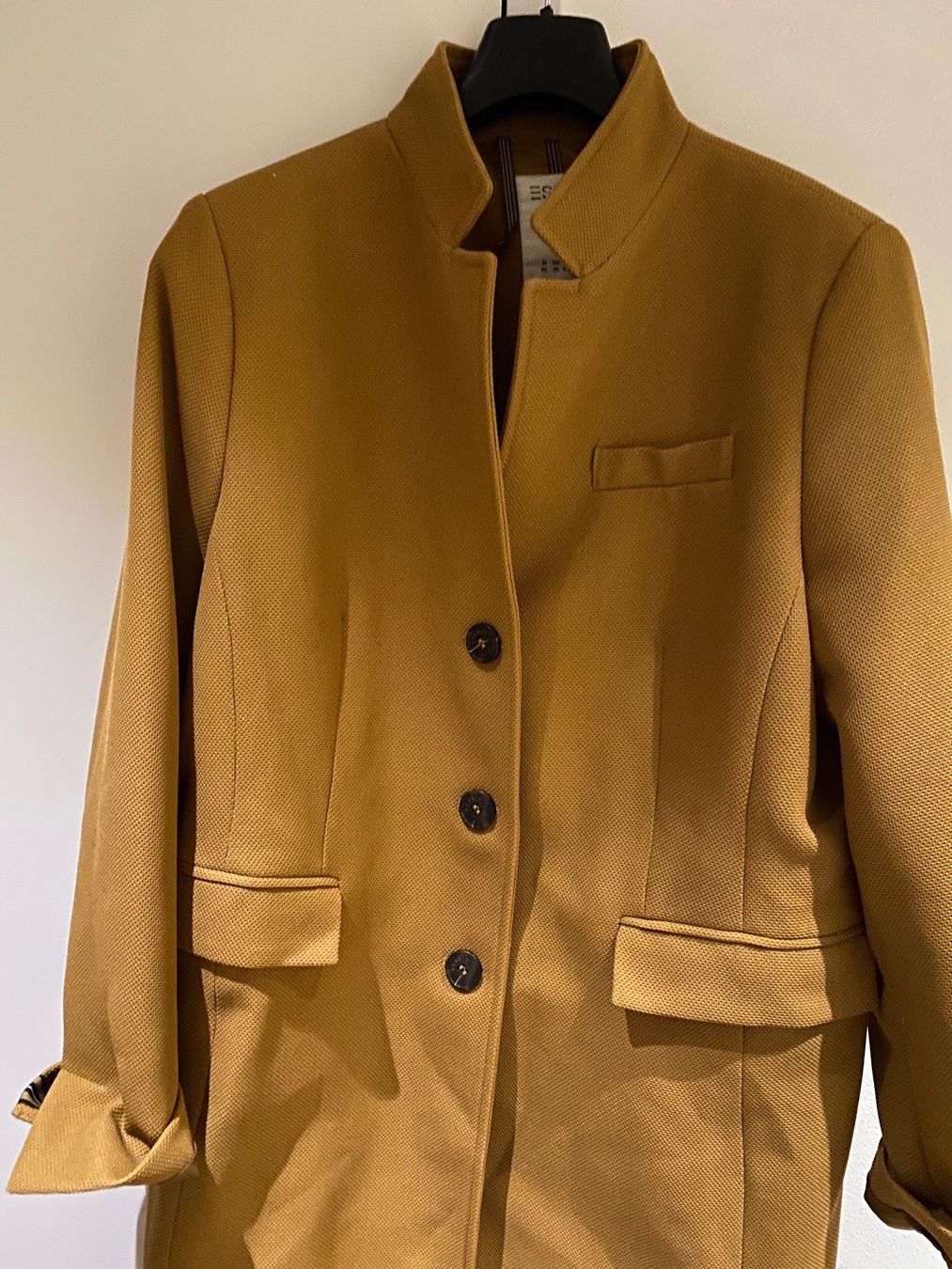 Esprit Cappotti: Blazermantel mit StrukturTAILLIERTER FIT – Nuovo (secondo la descrizione) da Luzern venduto da Sommer_26 6