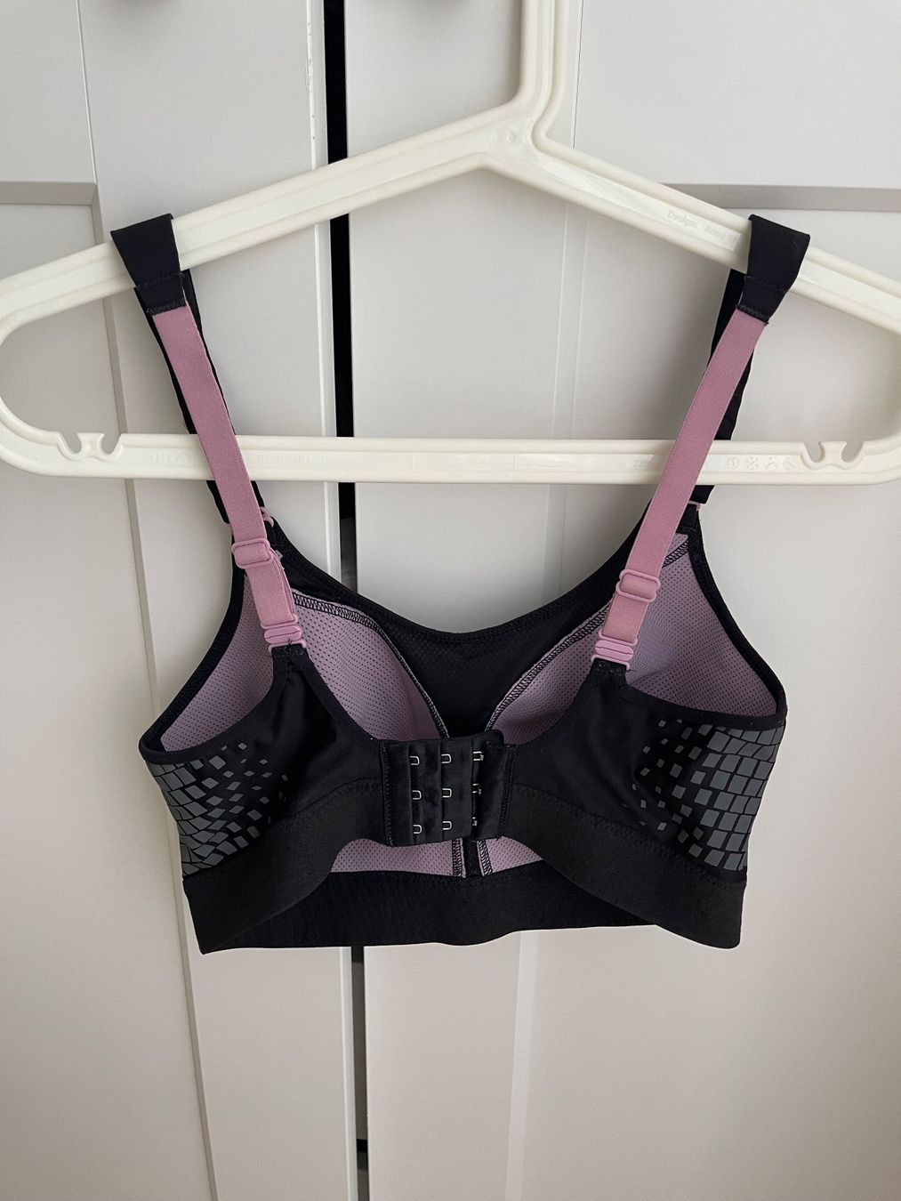 Triumph Altra biancheria intima: Triumph Triaction Sport-BH – Usato da Neuhausen am Rheinfall venduto da dinkel.dorothea 1