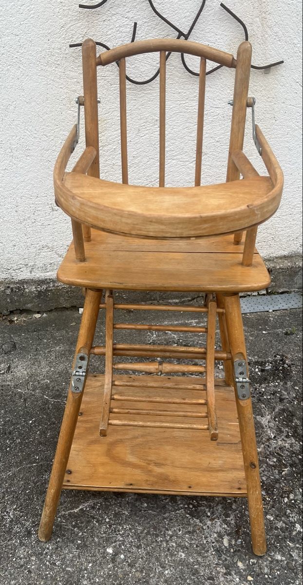 Hochstühle: Ancienne chaise haute pour enfants – Gebraucht aus Bourrignon von filledemai