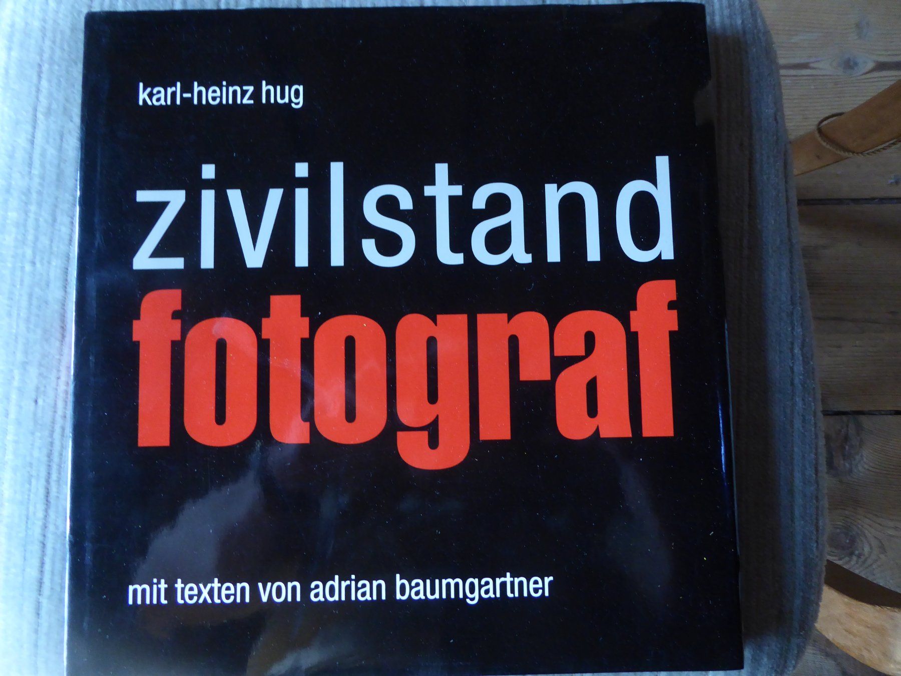 Bücher: Buch:Zivilstand "fotograf" mit texten von adrian baumgartner – Gebraucht aus Sumiswald von Paxsum