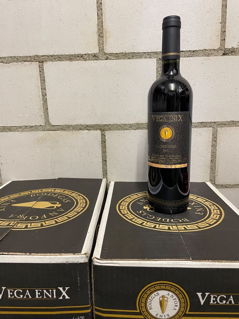 Vino: 6 Stk. Vega EniX Monteneo 2002 – Usato da Zug venduto da Teli2023