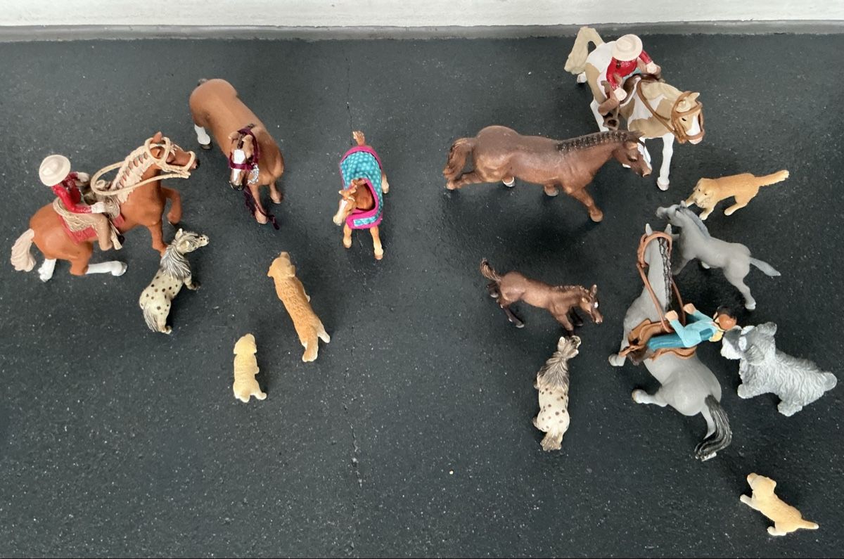 Schleich Giocattoli: Schleich Pferde, Hunde – Nuovo (secondo la descrizione) da Kreuzlingen venduto da Sole2012 1