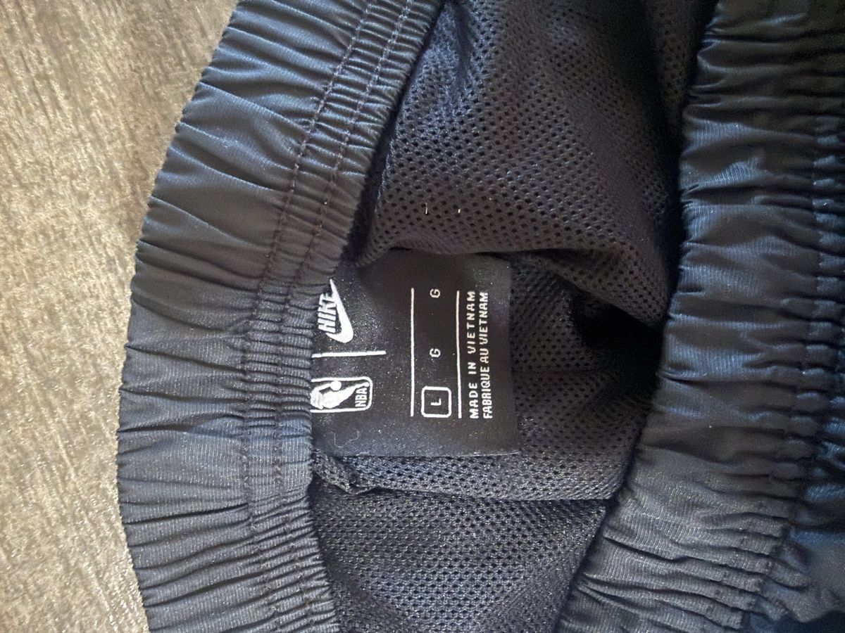 Nike Pantaloni: Nike NBA Lakers Trainer gr. L – Usato da Rickenbach b. Wil venduto da ale_5tff 3