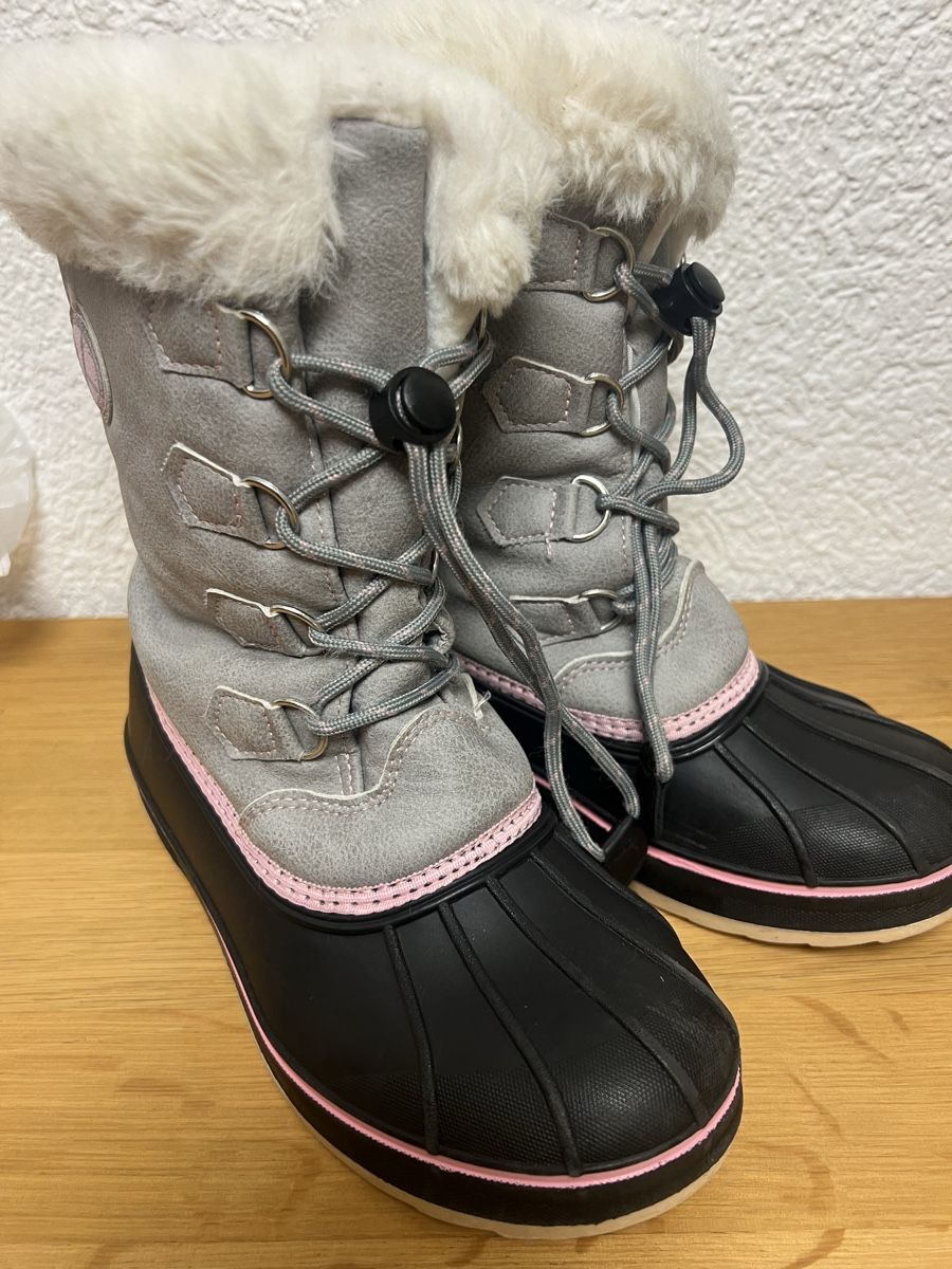 Scarpe per ragazze: Bottes de neige 35 – Usato da Sion venduto da jerermy1911 1