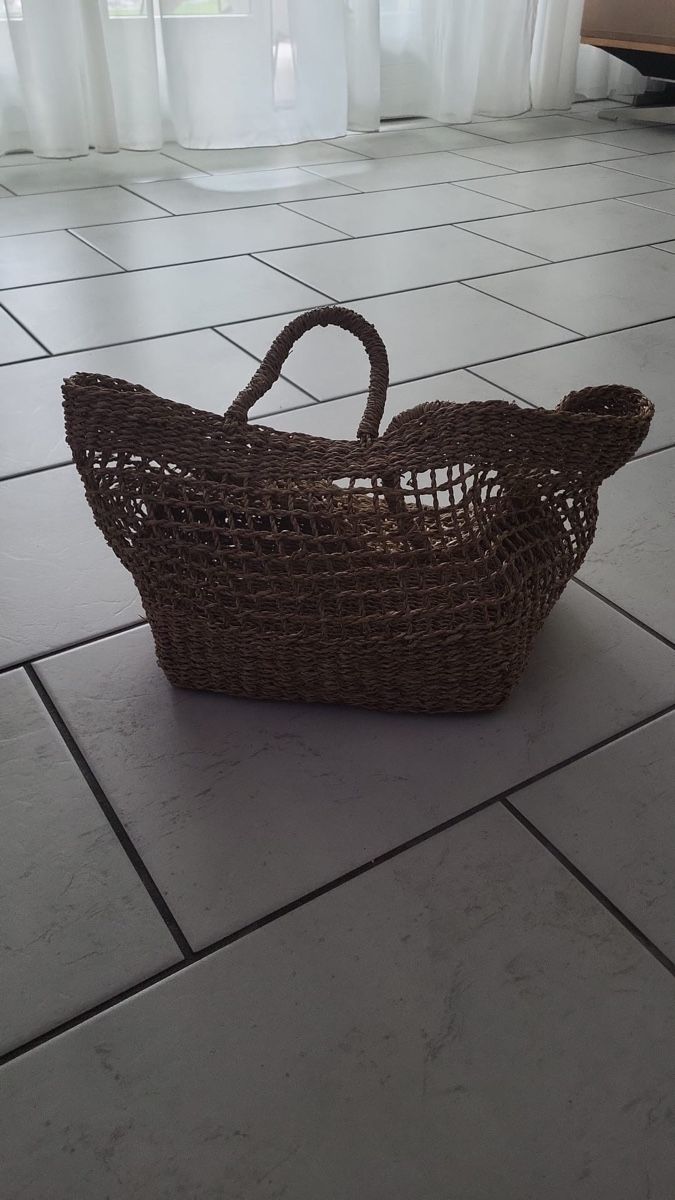 Borse da donna: Zwei Damen-Sommertaschen – Usato da Hunzenschwil venduto da OochieBang 1