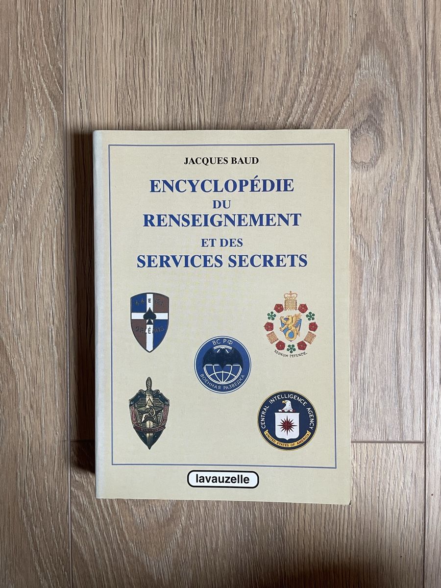 Livres: Encyclopédie du Renseignement et des Services Secrets – D'occasion à Lonay par ju-71