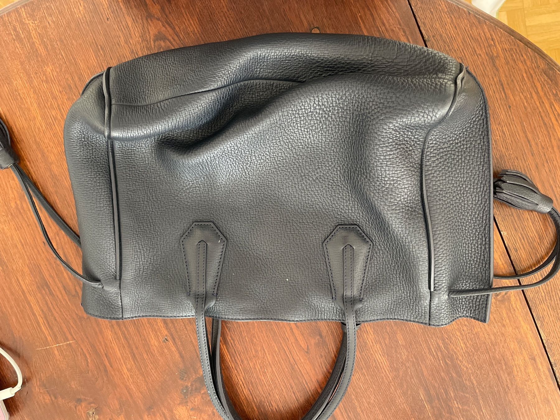 Longchamp Borse da donna: Longchamp penelope cuir bleu marine – Usato da Genève venduto da hg2_yyz7 2
