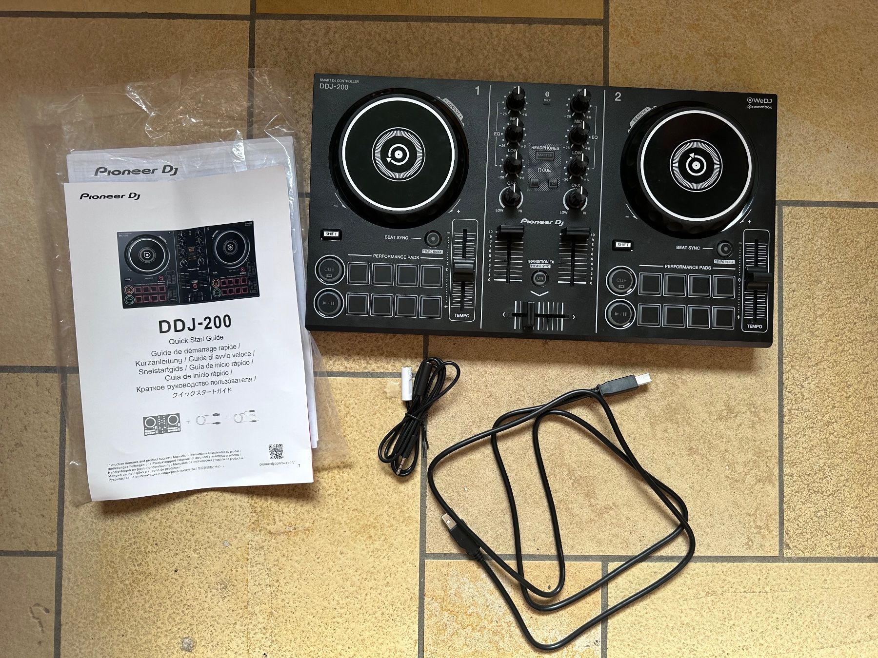 Pioneer Lettore multimediale & Streamer: DJ Pult Pioneer smart DJ Controller DDJ-200 – Nuovo (secondo la descrizione) da Hausen AG venduto da dege02