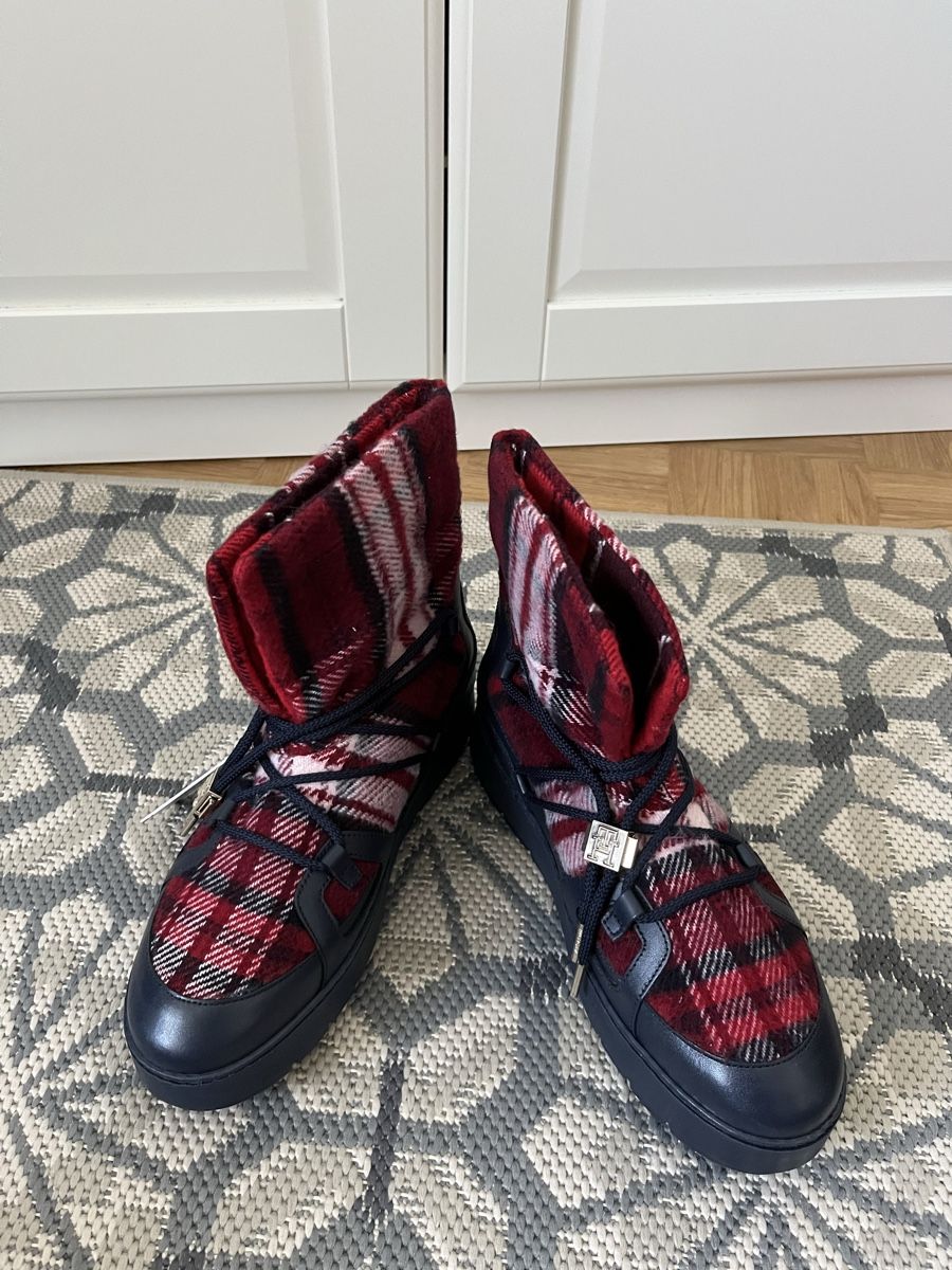 Tommy Hilfiger Damenschuhe: Tommy Hilfiger Boots – Neu und originalverpackt aus Allschwil von eyl_bb8q 1