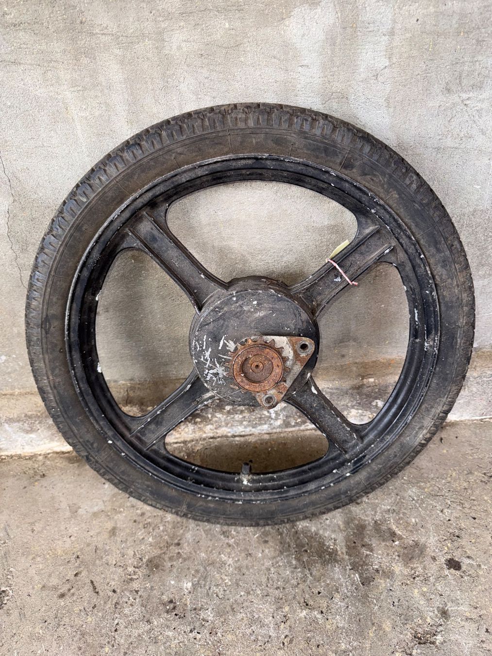 Piaggio Pièces pour mobylette: Piaggio Ciao Mofa Gussfelgen Hinterrad – D'occasion à Fahrni b. Thun par berger_tuning34 2