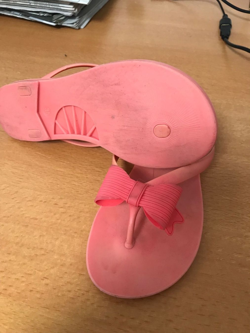 Scarpe per ragazze: Badelatschen rosa / Schuhe – Usato da Hermetschwil-Staffeln venduto da han_75vv 3