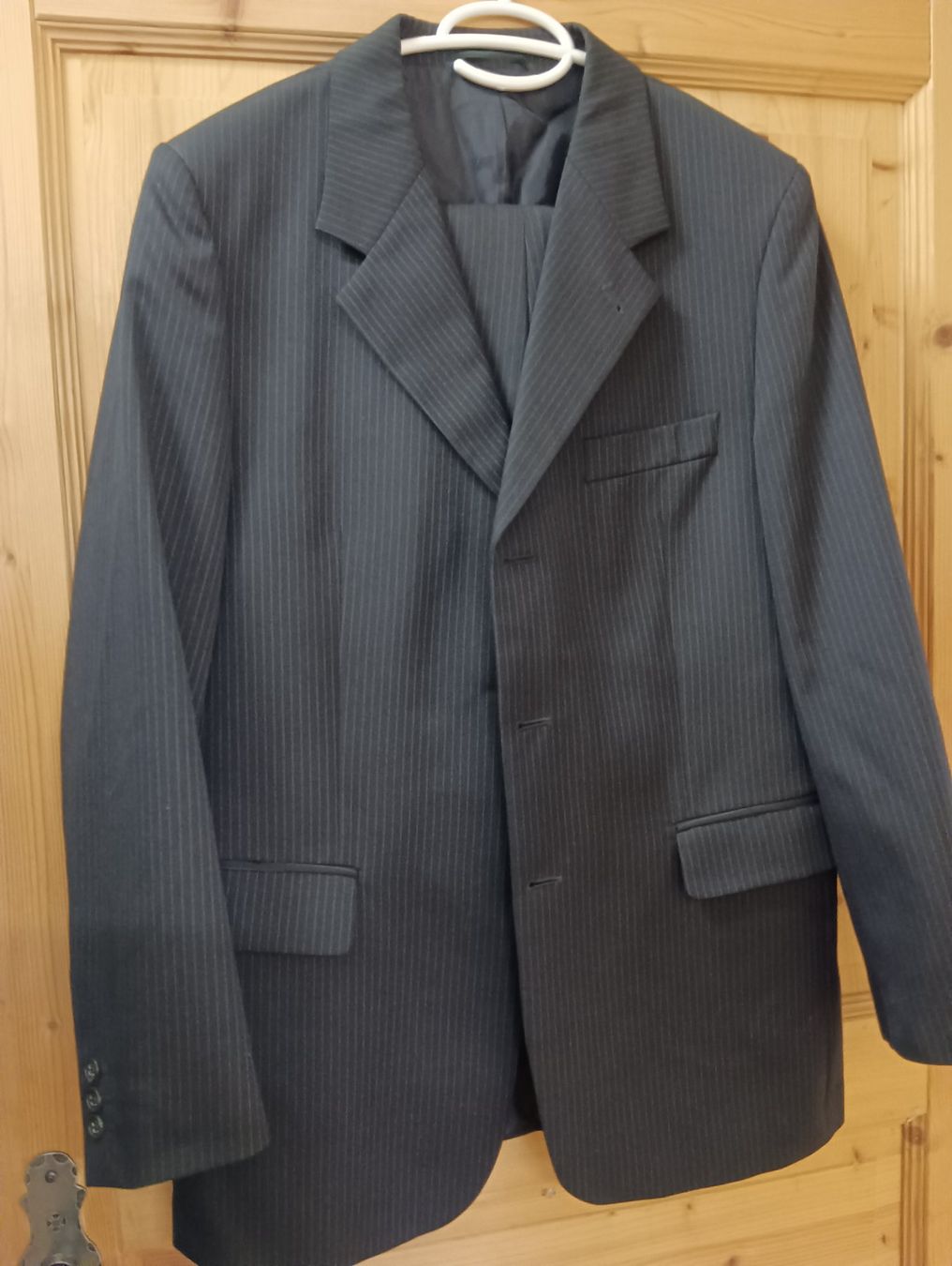 Completi: Anzug Herren Gr. 50 inkl. Hose – Usato da Oberweningen venduto da Bumblebee2