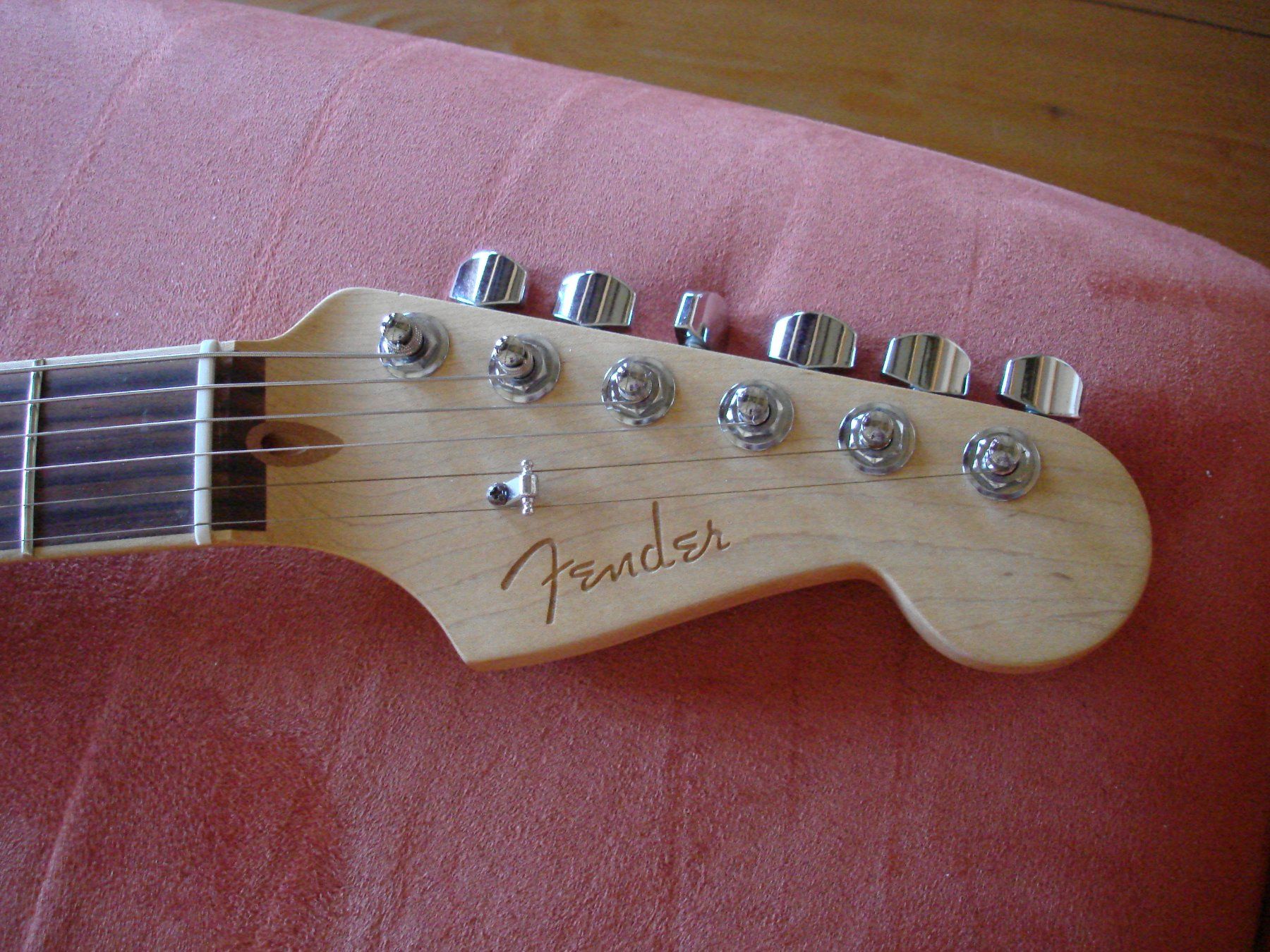 Fender Strumenti musicali: Fender Stratocaster usa, Special Edition – Usato da Allenwinden venduto da Coboy 2