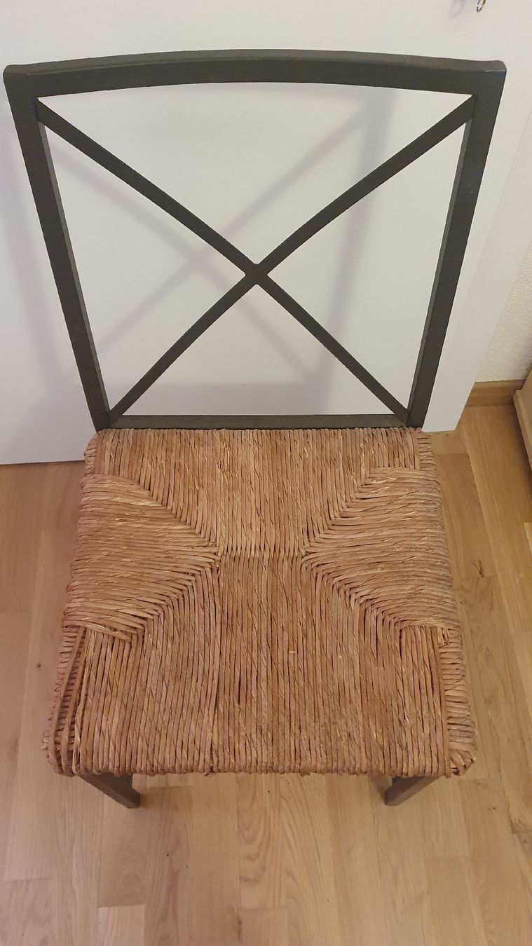 Stühle: stabiler Stuhl aus Metall mit Holz – Gebraucht aus Eschenbach LU von mel_m5rc 2