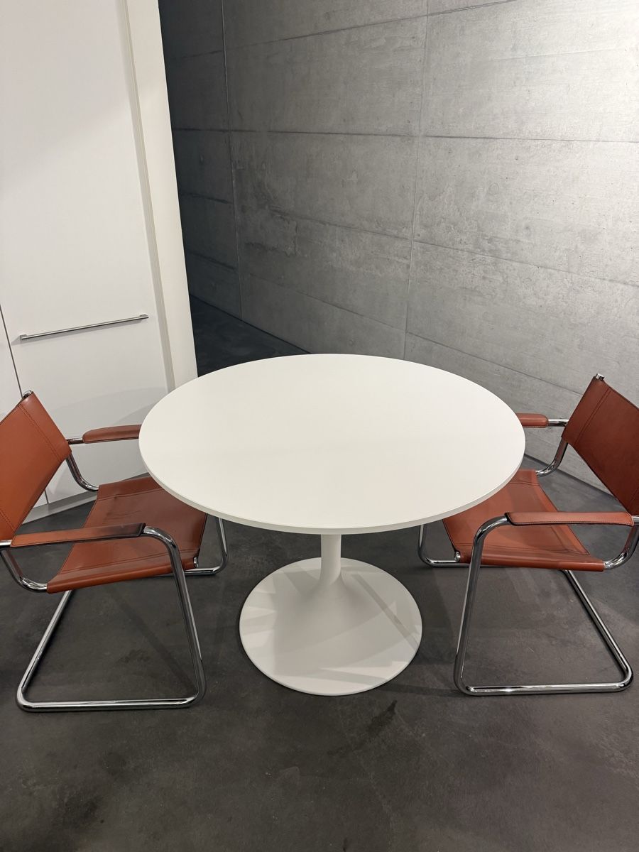 Ikea Tische: Ikea DOCKSTA table white – Gebraucht aus Zürich von fra_6fph