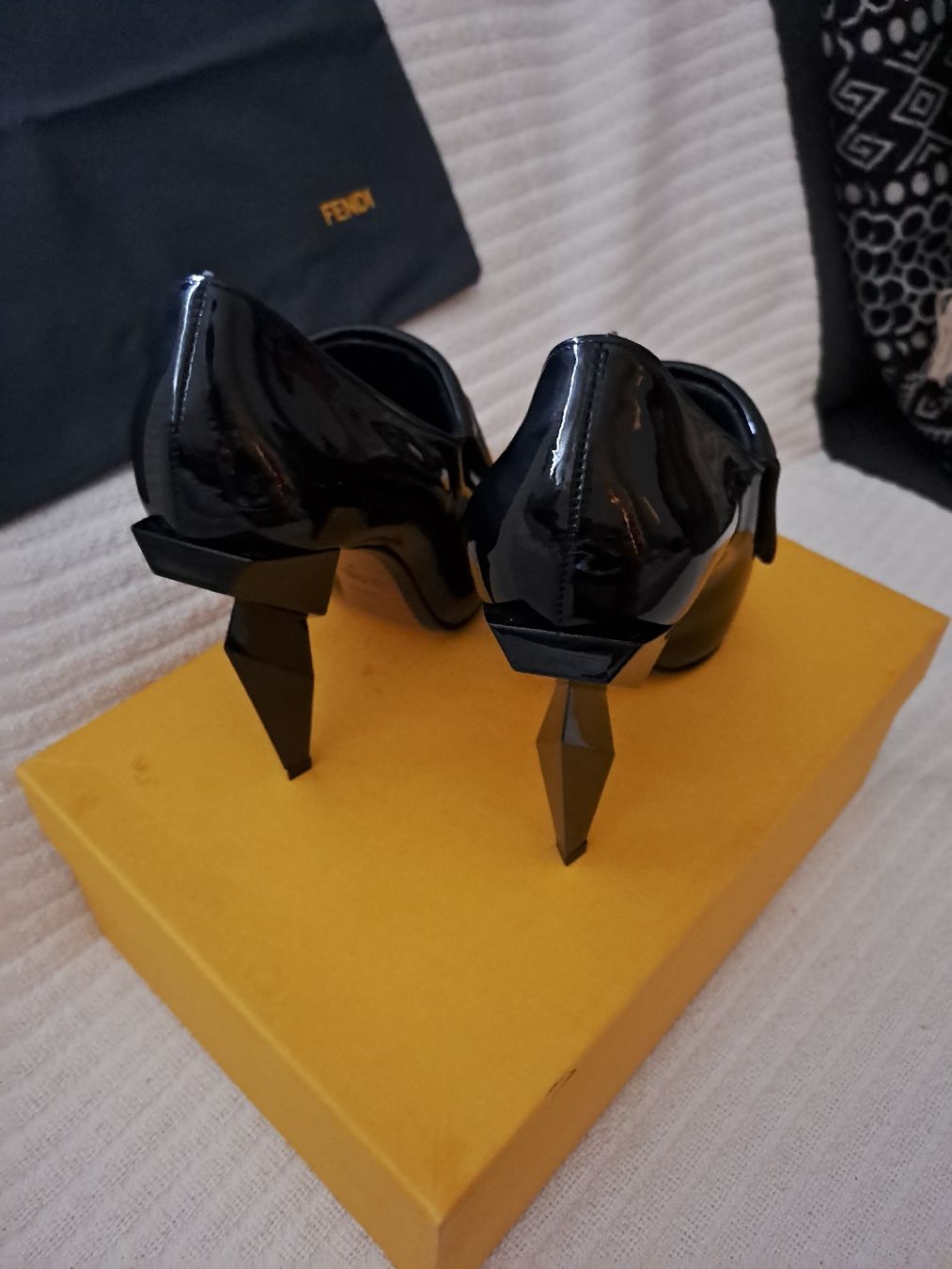 Fendi Damenschuhe: Chaussures Fendi – Neu (gemäss Beschreibung) aus Genève von Cinely 1