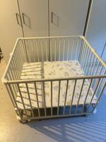 Laufgitter mit Matratze weiss 1mx1m gebraucht