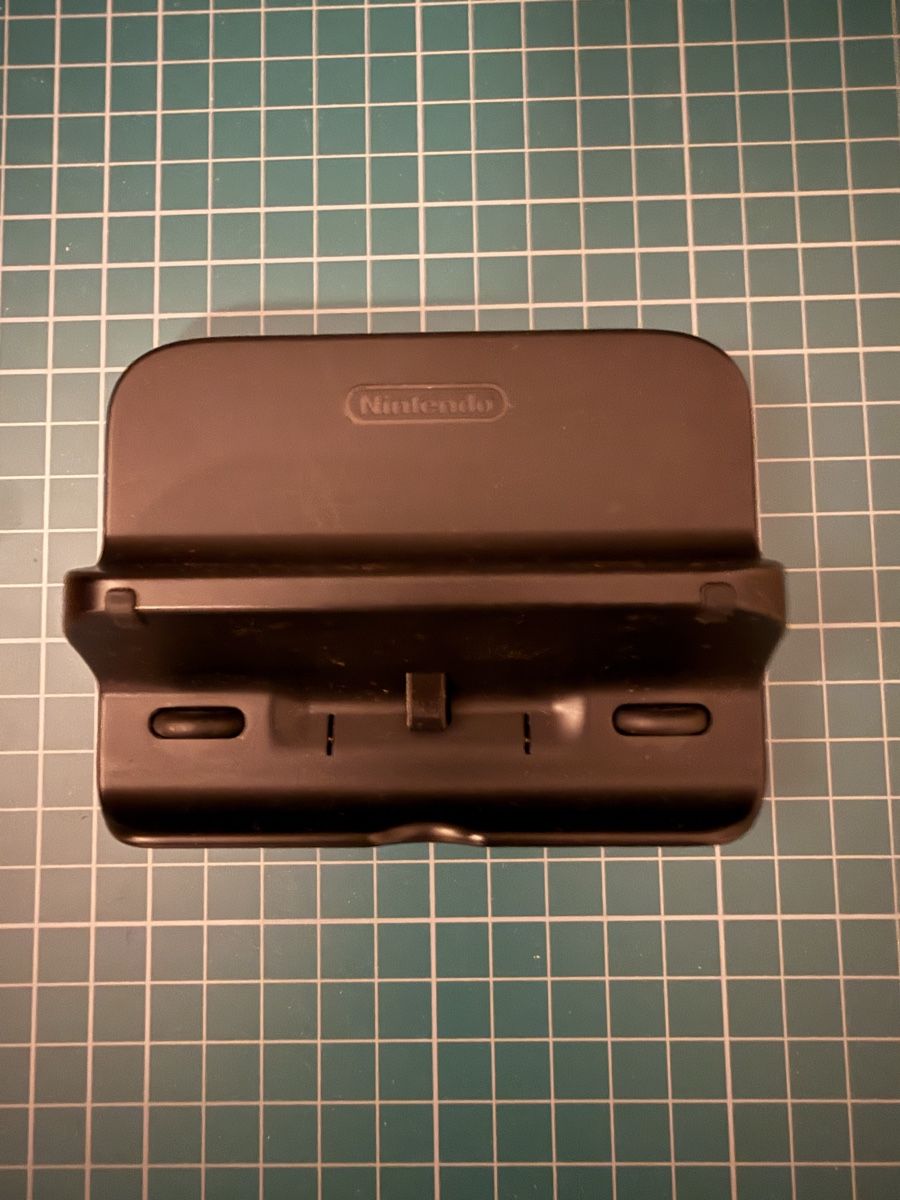 Docking station: Nintendo Wii U GamePad Docking Station / Ladestation – D'occasion à Dottikon par bend